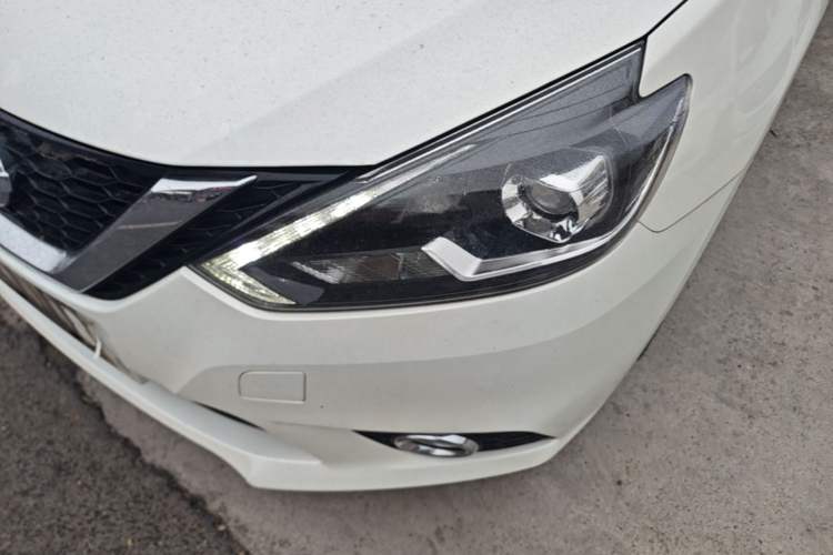 Used Nissan Sylphy 2019 1.6XV CVT Smart Connect Luxury Edition China VI Standard Left Front Headlight