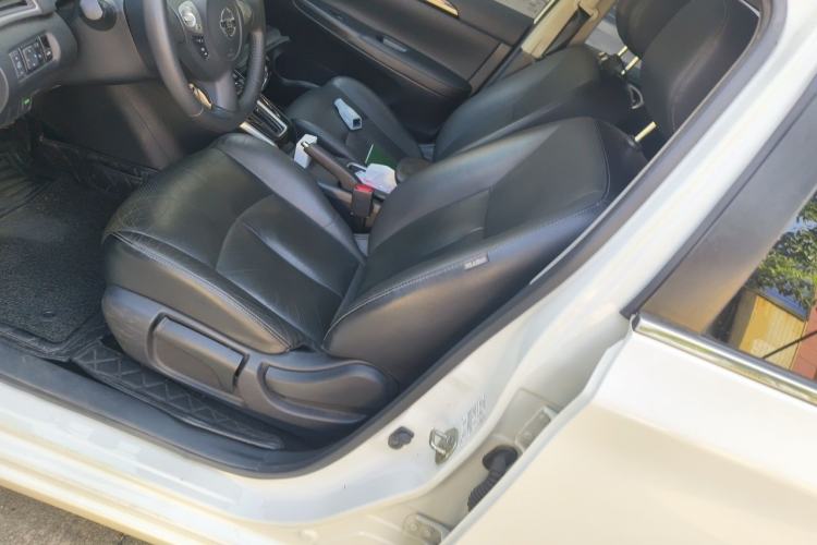 Used Nissan Sylphy 2019 1.6XV CVT Smart Connect Luxury Edition China VI Standard Left Front Seat
