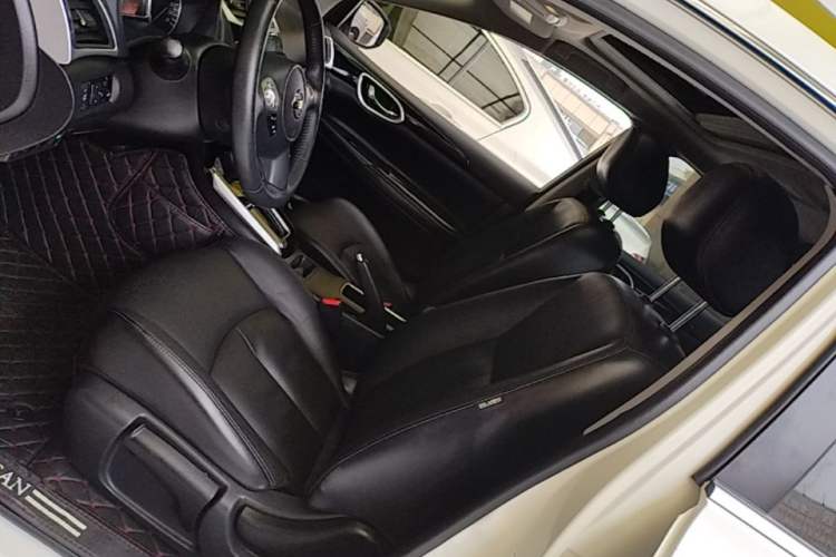 Used Nissan Sylphy 2019 1.6XV CVT Smart Connect Luxury Edition China V Standard Left Front Seat