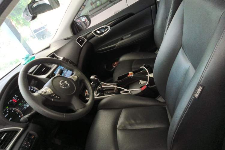 Used Nissan Sylphy 2019 1.6XV CVT Smart Connect Luxury Edition China VI Standard Left Front Seat