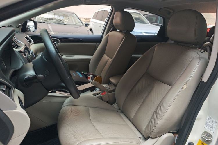 Used Nissan Sylphy 2019 1.6XV CVT Smart Connect Luxury Edition China VI Standard Left Front Seat