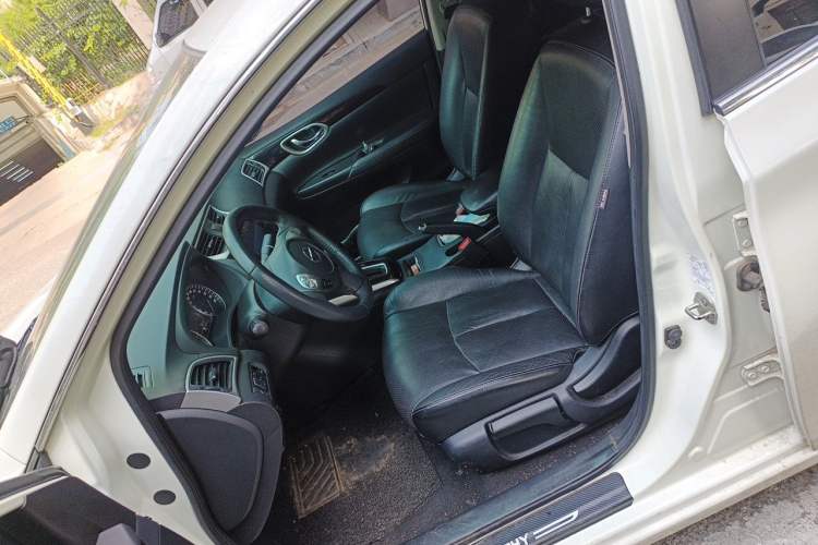 Used Nissan Sylphy 2019 1.6XV CVT Smart Connect Luxury Edition China V Standard Left Front Seat