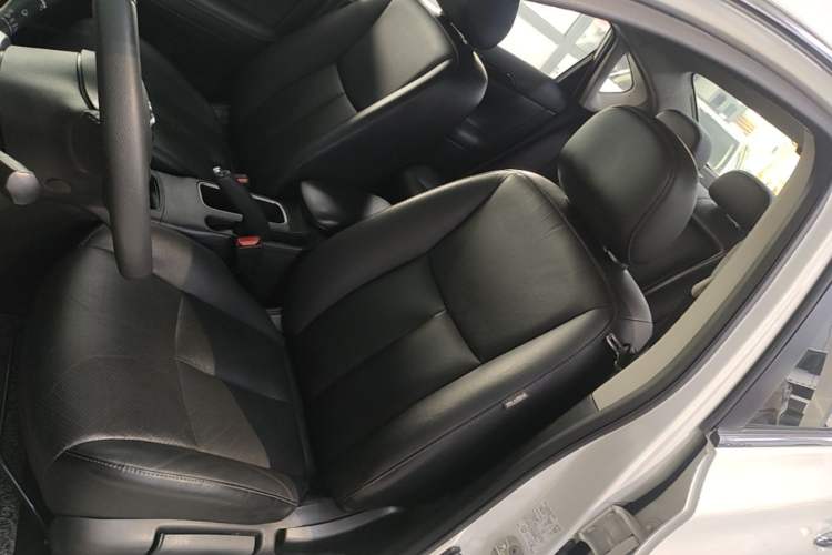 Used Nissan Sylphy 2019 1.6XV CVT Smart Connect Luxury Edition China VI Standard Left Front Seat