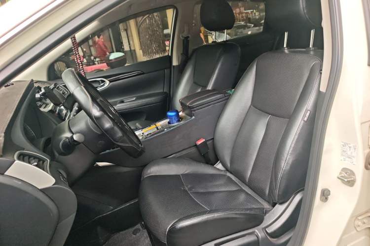 Used Nissan Sylphy 2019 1.6XV CVT Smart Connect Luxury Edition China V Standard Left Front Seat