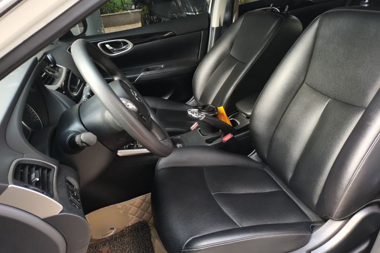 Used Nissan Sylphy 2019 1.6XV CVT Smart Connect Luxury Edition China V Standard Left Front Seat