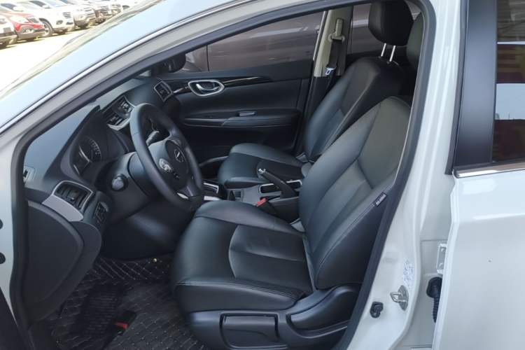 Used Nissan Sylphy 2019 1.6XV CVT Smart Connect Luxury Edition China VI Standard Left Front Seat