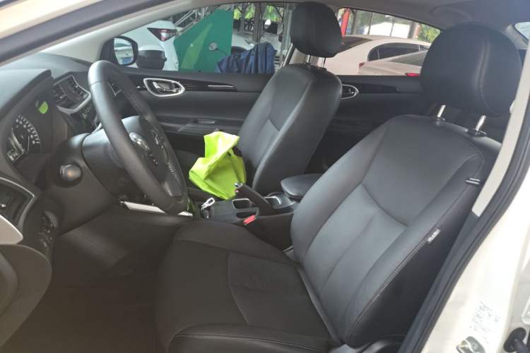 Used Nissan Sylphy 2019 1.6XV CVT Smart Connect Luxury Edition China VI Standard Left Front Seat