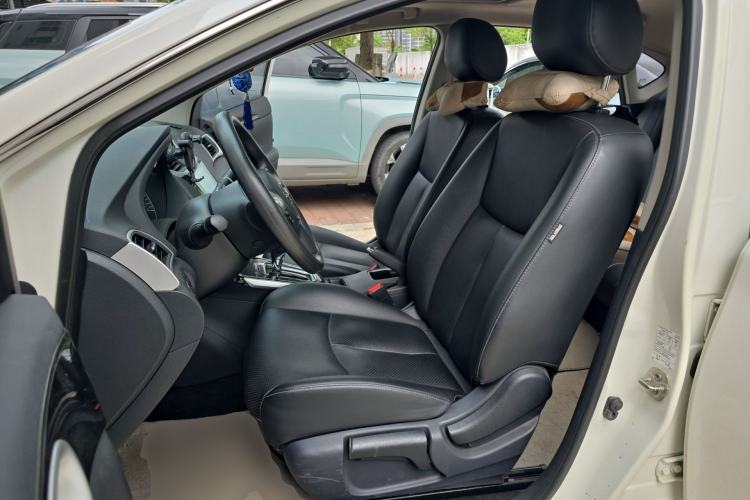 Used Nissan Sylphy 2019 Classic 1.6XL CVT Luxury Edition Left Front Seat