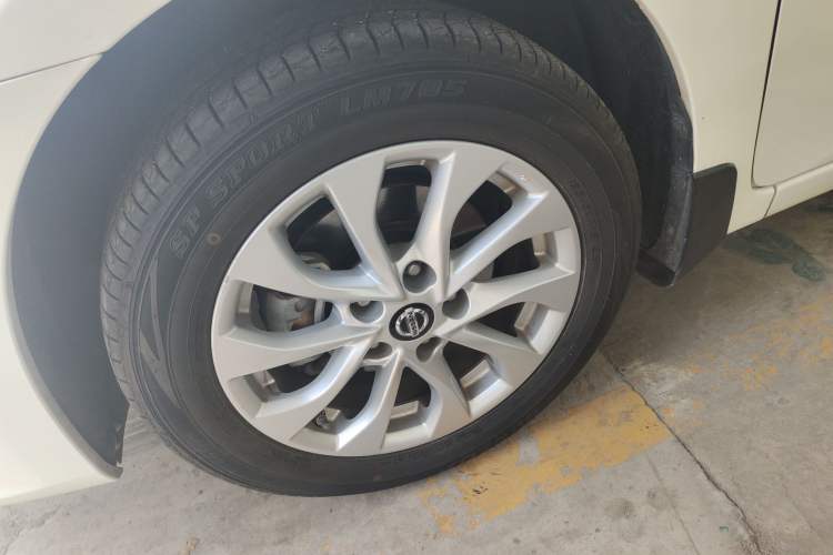 Used Nissan Sylphy 2019 1.6XV CVT Smart Connect Luxury Edition China VI Standard Left Front Wheel Hub