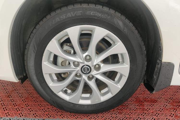 Used Nissan Sylphy 2019 Classic 1.6XL CVT Luxury Edition Left Front Wheel Hub