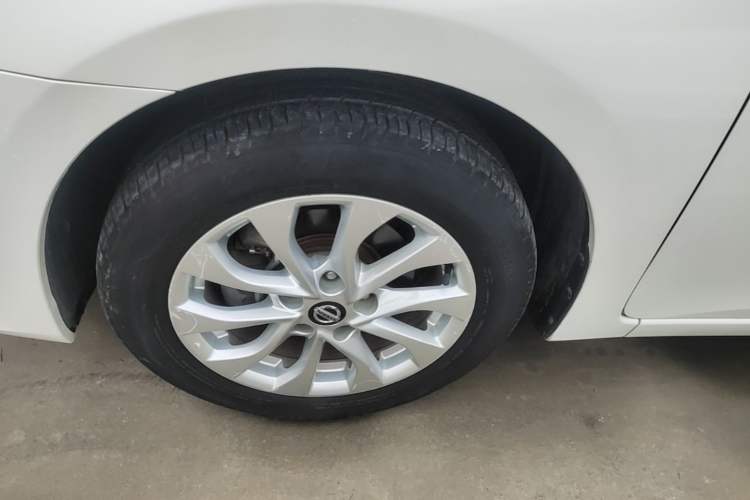 Used Nissan Sylphy 2019 1.6XV CVT Smart Connect Luxury Edition China VI Standard Left Front Wheel Hub