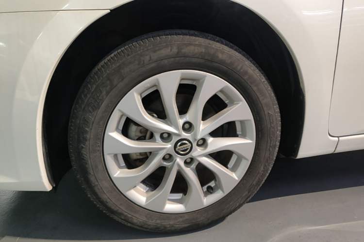 Used Nissan Sylphy 2019 1.6XV CVT Smart Connect Luxury Edition China VI Standard Left Front Wheel Hub