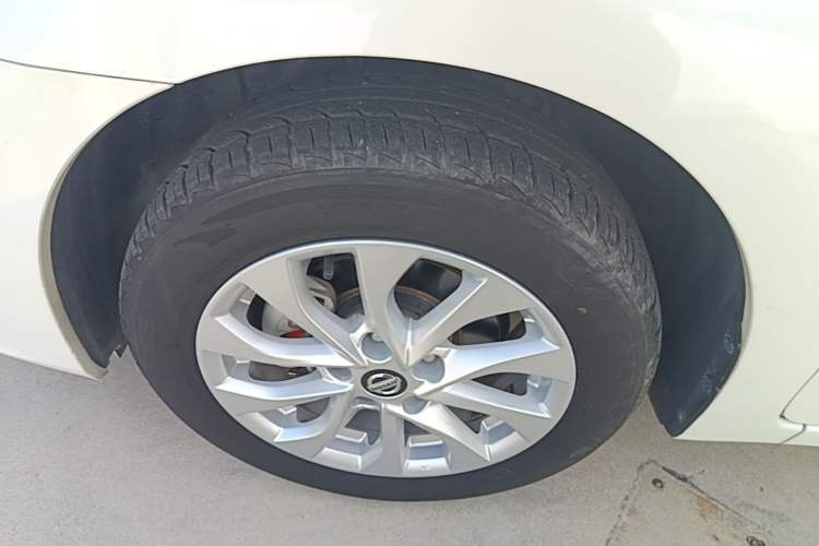Used Nissan Sylphy 2019 1.6XV CVT Smart Connect Luxury Edition China VI Standard Left Front Wheel Hub
