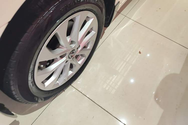 Used Nissan Sylphy 2019 1.6XV CVT Smart Connect Luxury Edition China VI Standard Left Front Wheel Hub