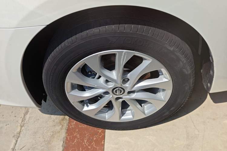 Used Nissan Sylphy 2019 1.6XV CVT Smart Connect Luxury Edition China VI Standard Left Front Wheel Hub