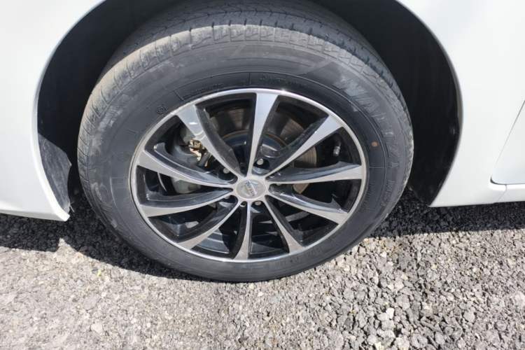 Used Nissan Sylphy 2019 Classic 1.6XE CVT Comfort Edition Left Front Wheel Hub