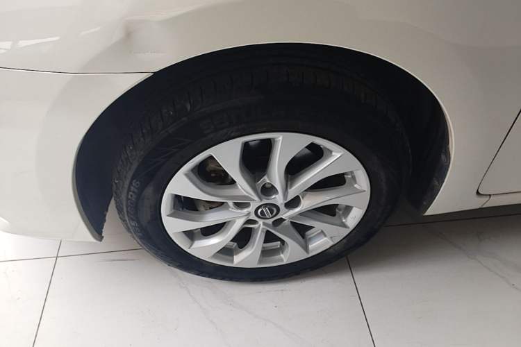 Used Nissan Sylphy 2019 1.6XV CVT Smart Connect Luxury Edition China VI Standard Left Front Wheel Hub