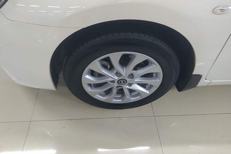 Used Nissan Sylphy 2019 Classic 1.6XL CVT Luxury Edition Left Front Wheel Hub