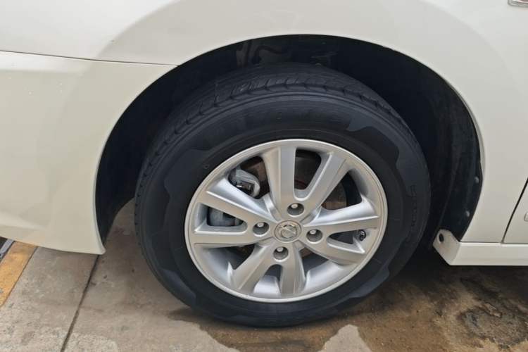 Used Nissan Sylphy 2019 Classic 1.6XE+ CVT SmartConnect Leading Edition Left Front Wheel Hub