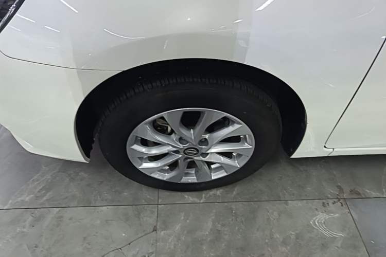 Used Nissan Sylphy 2019 1.6XV CVT Smart Connect Luxury Edition China VI Standard Left Front Wheel Hub