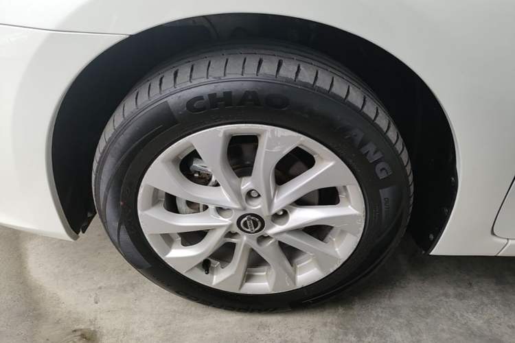 Used Nissan Sylphy 2019 1.6XV CVT Smart Connect Luxury Edition China VI Standard Left Front Wheel Hub