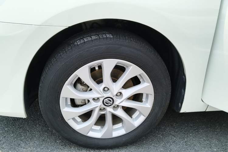 Used Nissan Sylphy 2019 1.6XV CVT Smart Connect Luxury Edition China VI Standard Left Front Wheel Hub