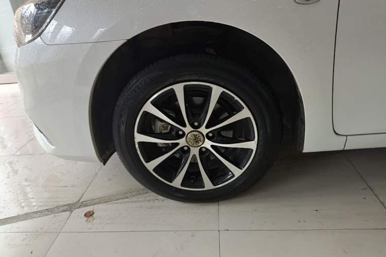 Used Nissan Sylphy 2019 Classic 1.6XE CVT Comfort Edition Left Front Wheel Hub