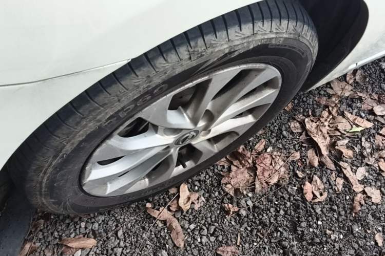 Used Nissan Sylphy 2019 1.6XV CVT Smart Connect Luxury Edition China VI Standard Left Front Wheel Hub