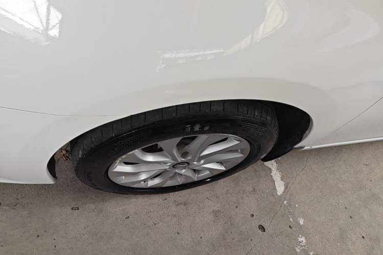 Used Nissan Sylphy 2019 1.6XV CVT Smart Connect Luxury Edition China VI Standard Left Front Wheel Hub