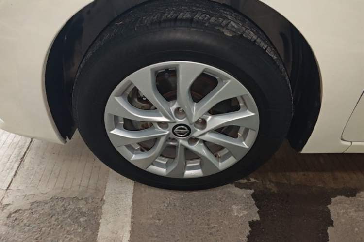 Used Nissan Sylphy 2019 1.6XV CVT Smart Connect Luxury Edition China VI Standard Left Front Wheel Hub