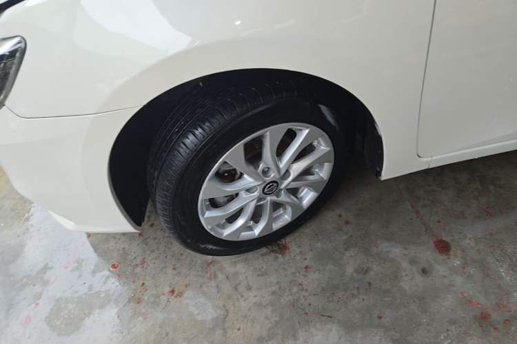 Used Nissan Sylphy 2019 1.6XV CVT Smart Connect Luxury Edition China VI Standard Left Front Wheel Hub