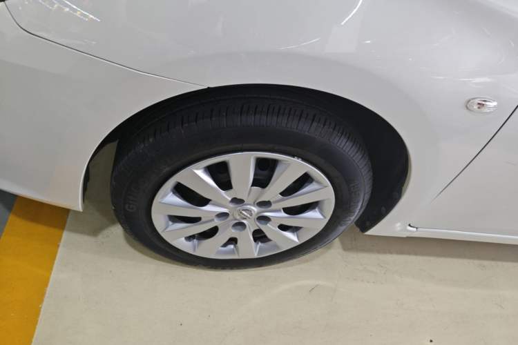 Used Nissan Sylphy 2019 Classic 1.6XE CVT Comfort Edition Left Front Wheel Hub
