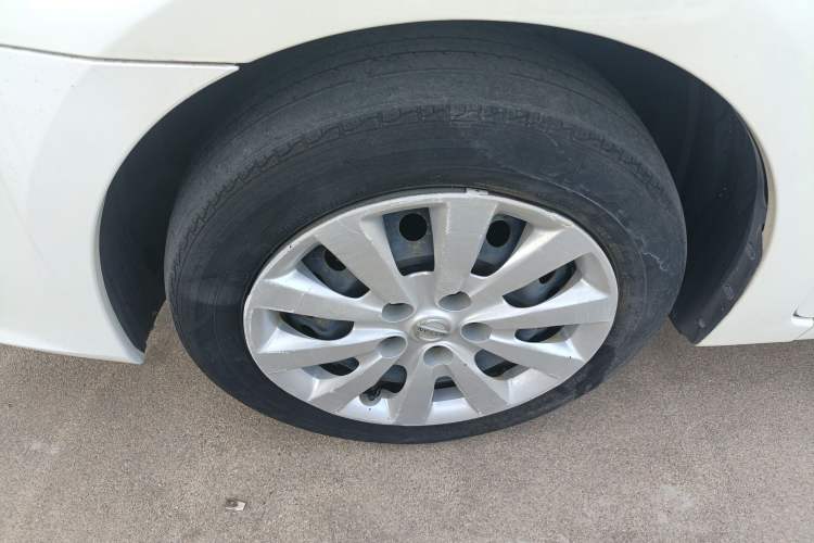 Used Nissan Sylphy 2019 Classic 1.6XE Manual Comfort Edition Left Front Wheel Hub