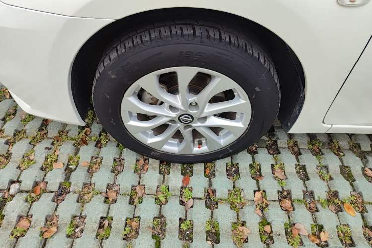 Used Nissan Sylphy 2019 Classic 1.6XL CVT Luxury Edition Left Front Wheel Hub