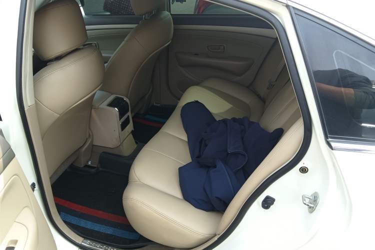 Used Nissan Sylphy 2019 Classic 1.6XE+ CVT SmartConnect Leading Edition Left Rear Seat