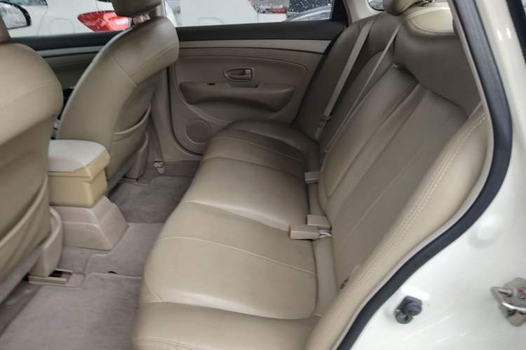 Used Nissan Sylphy 2019 Classic 1.6XE+ CVT SmartConnect Leading Edition Left Rear Seat