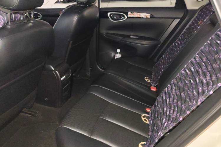 Used Nissan Sylphy 2019 1.6XV CVT Smart Connect Luxury Edition China VI Standard Left Rear Seat