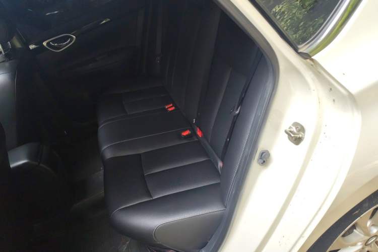 Used Nissan Sylphy 2019 Classic 1.6XL CVT Luxury Edition Left Rear Seat