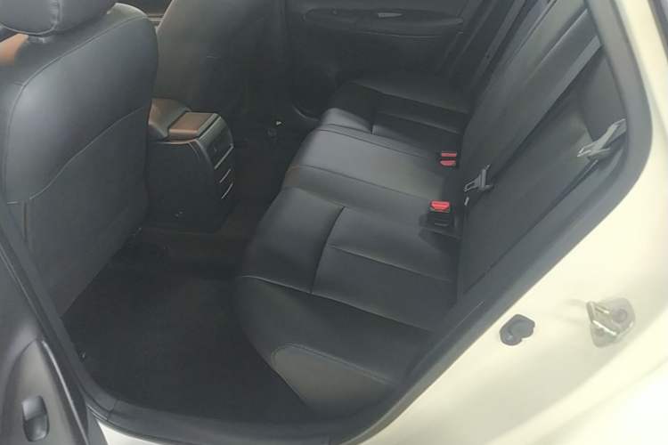 Used Nissan Sylphy 2019 Classic 1.6XL CVT Luxury Edition Left Rear Seat