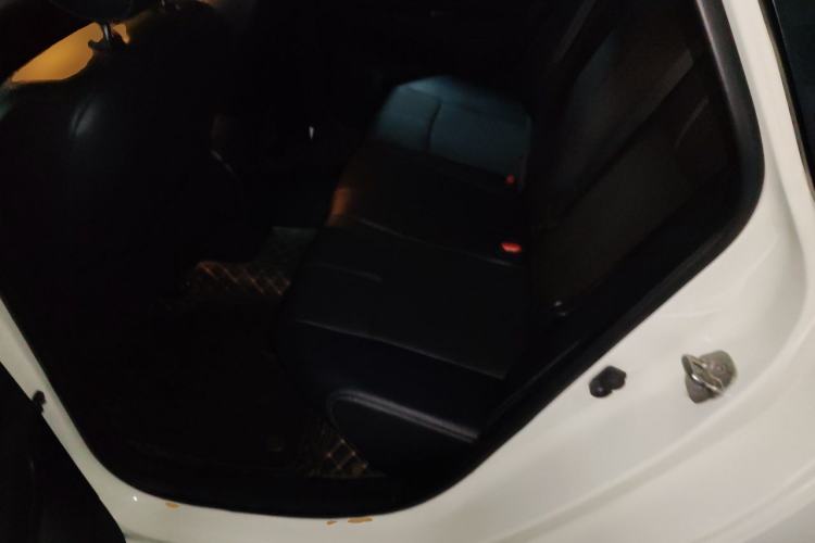 Used Nissan Sylphy 2019 1.6XE CVT Comfort Edition China V Standard Left Rear Seat