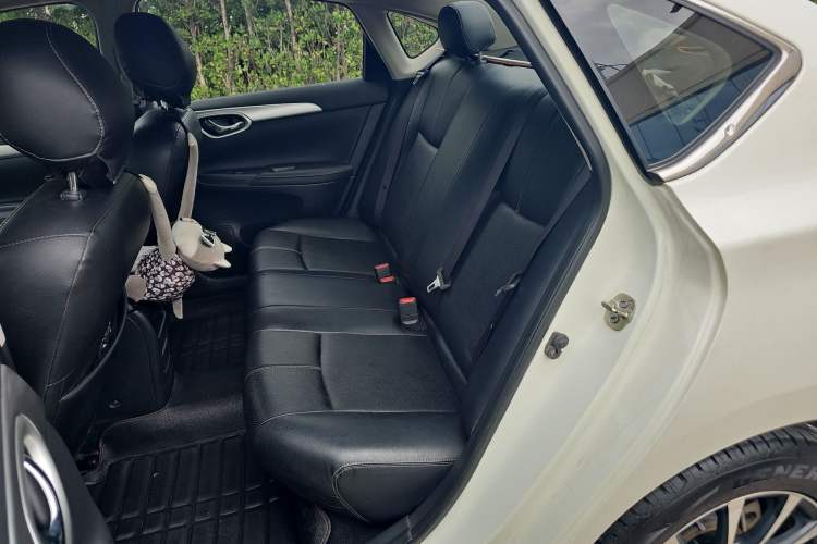Used Nissan Sylphy 2019 1.6XE CVT Comfort Edition China VI Standard Left Rear Seat