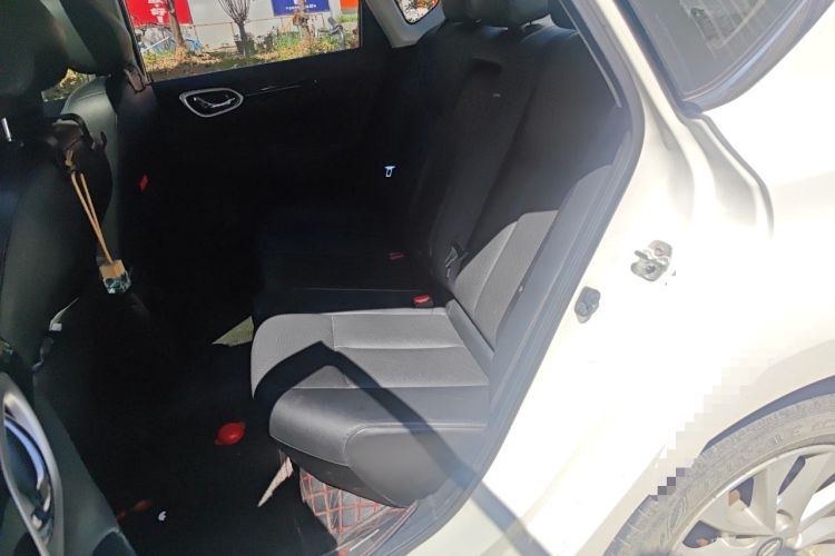 Used Nissan Sylphy 2019 1.6XV CVT Smart Connect Luxury Edition China V Standard Left Rear Seat