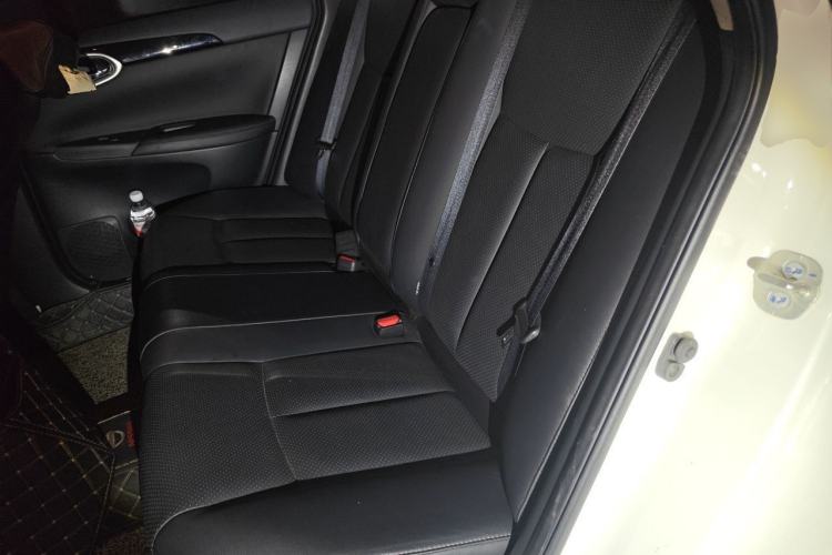 Used Nissan Sylphy 2019 1.6XV CVT Smart Connect Luxury Edition China V Standard Left Rear Seat