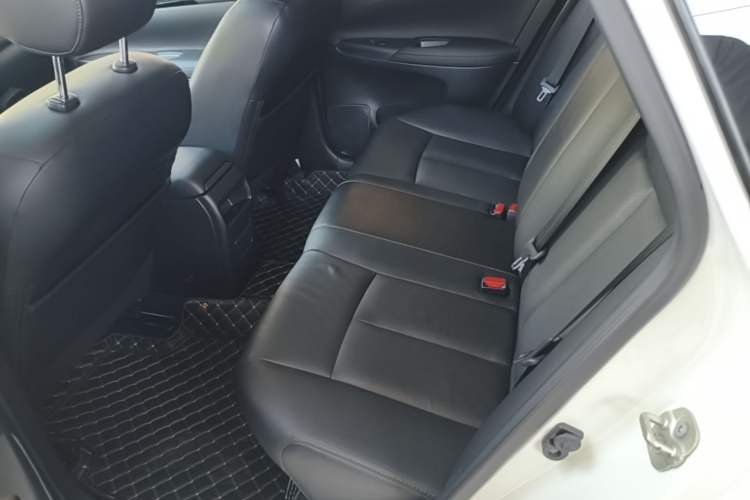 Used Nissan Sylphy 2019 1.6XV CVT Smart Connect Luxury Edition China VI Standard Left Rear Seat