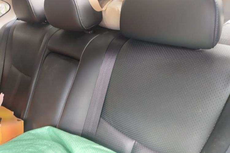 Used Nissan Sylphy 2019 1.6XV CVT Smart Connect Luxury Edition China VI Standard Left Rear Seat