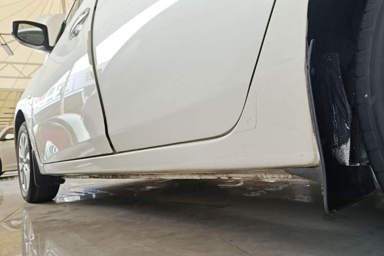 Used Nissan Sylphy 2019 Classic 1.6XL CVT Luxury Edition Left Side Sill