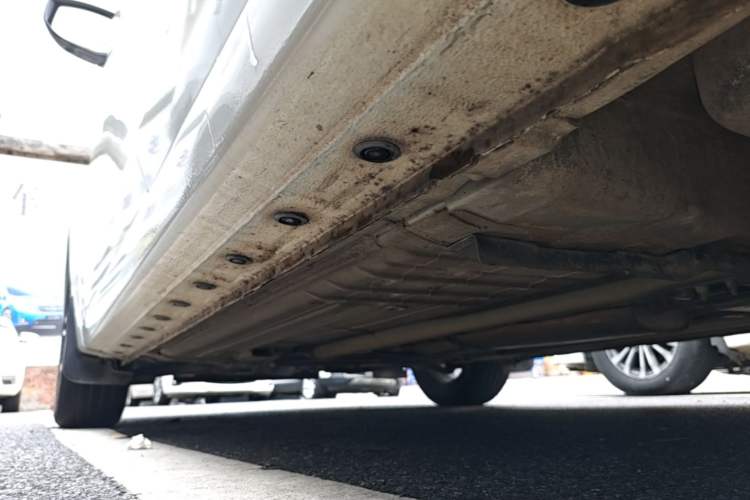 Used Nissan Sylphy 2019 Classic 1.6XE CVT Comfort Edition Left Side Sill