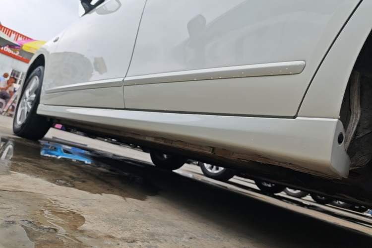 Used Nissan Sylphy 2019 Classic 1.6XE+ CVT SmartConnect Leading Edition Left Side Sill