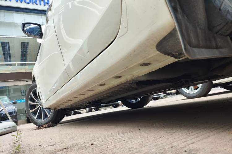 Used Nissan Sylphy 2019 Classic 1.6XE CVT Comfort Edition Left Side Sill