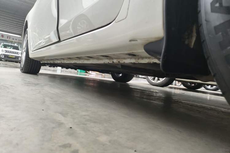 Used Nissan Sylphy 2019 1.6XV CVT Smart Connect Luxury Edition China VI Standard Left Side Sill